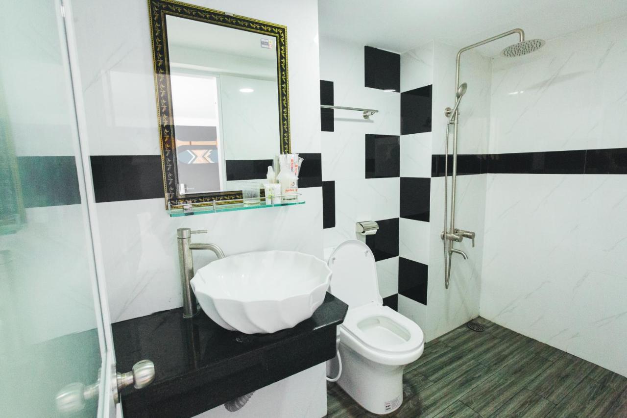 Ngoc Huong Hostel & Apartments กวีเญิน ภายนอก รูปภาพ